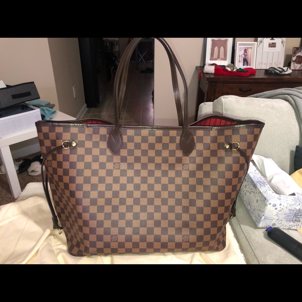 Louis Vuitton Neverf Monogram bag